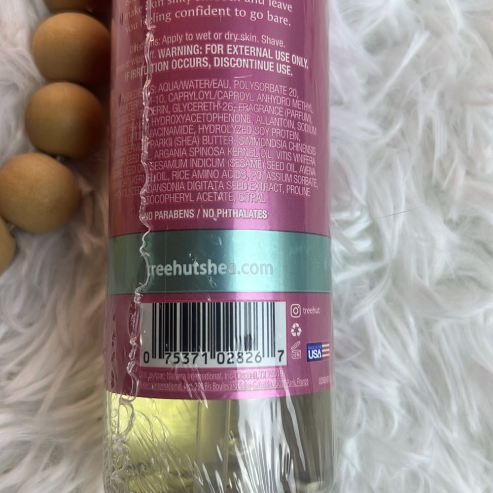 Tree Hut Watermelon Bare Moisturizing Shave Oil - Picture 4 of 5